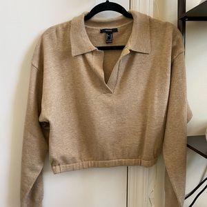 Cropped sweatshirt top